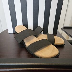 Kelly & Katie Black and Tan Slide Sandals